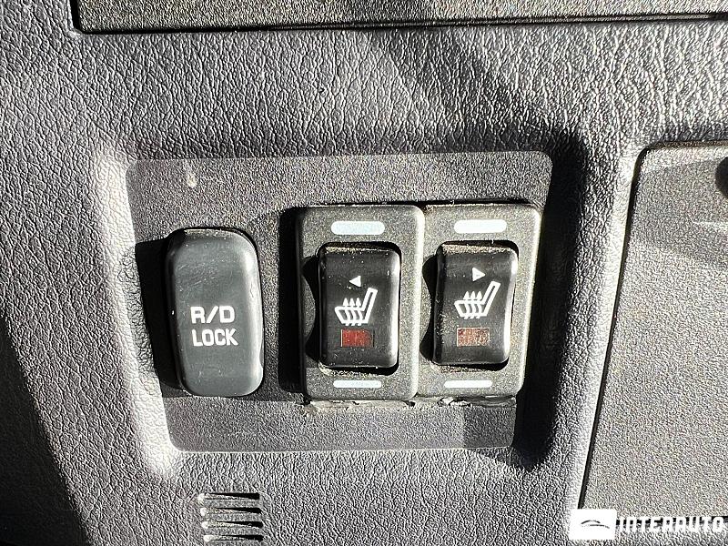 Mitsubishi Pajero 15 mitsubishi pajero 2009