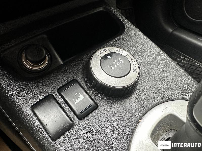 Nissan X-Trail 11 nissan x-trail 2008