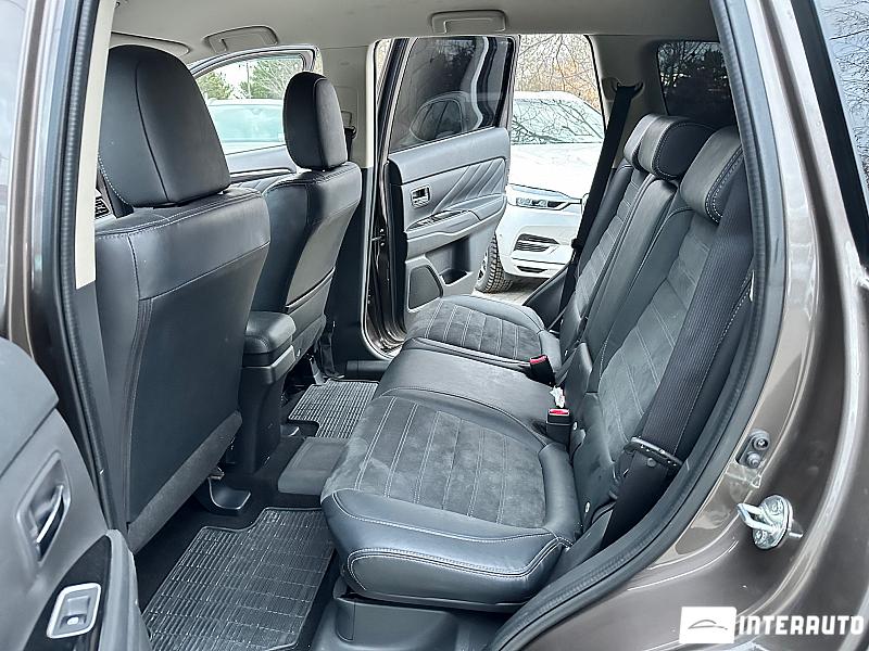 Mitsubishi Outlander 9 mitsubishi outlander 2015