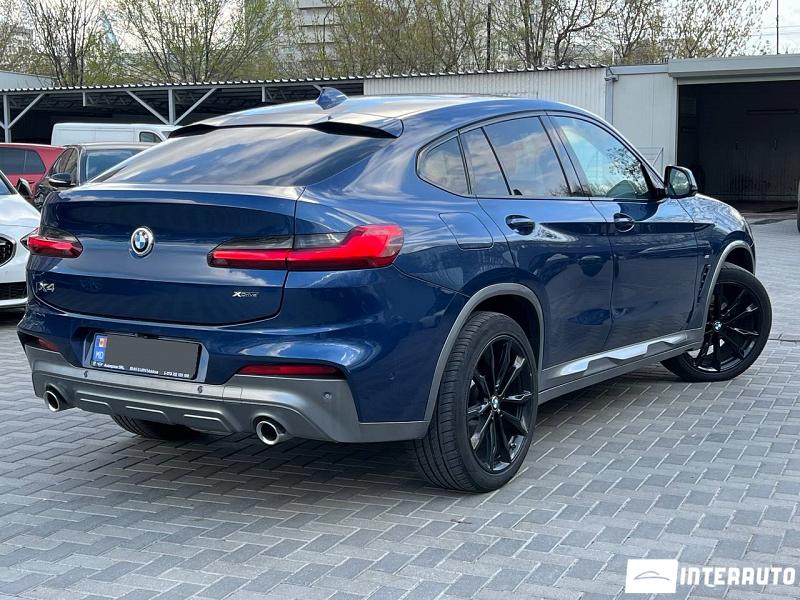 BMW X4 2.0D 2 bmw x4 2.0d 2019