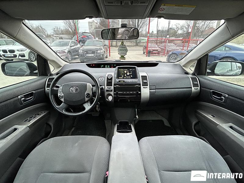 Toyota Prius 8 toyota prius 2006