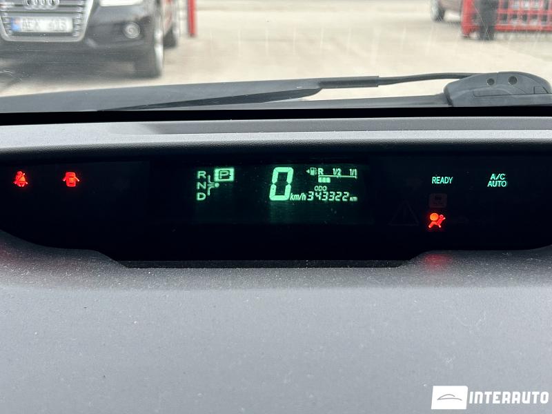 Toyota Prius 11 toyota prius 2006