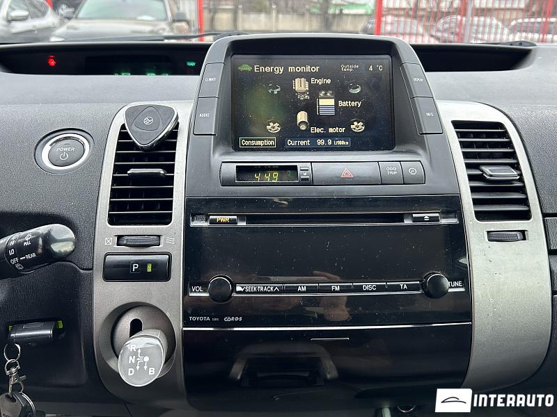 Toyota Prius 12 toyota prius 2006