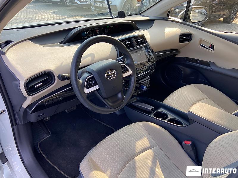 Toyota Prius 7 toyota prius 2016