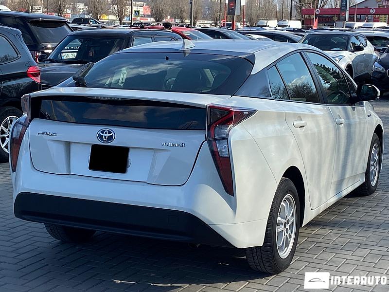 Toyota Prius 2 toyota prius 2016