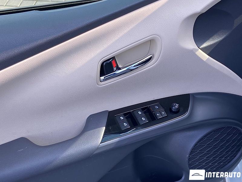 Toyota Prius 6 toyota prius 2016