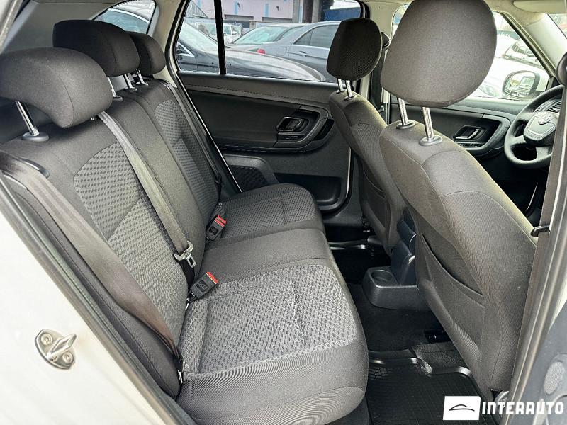 Skoda Fabia 12 skoda fabia 2011