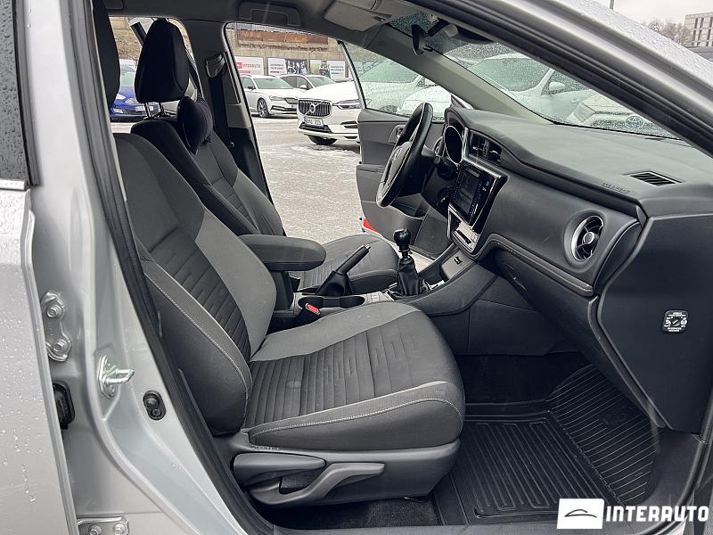 Toyota Auris 15 toyota auris 2018