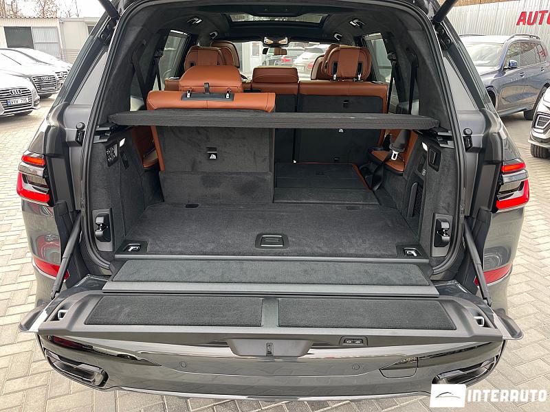 BMW X7 4.0d 28 bmw x7 4.0d 2023