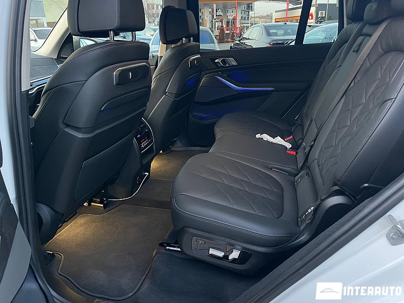 BMW X7 4.0i 24 bmw x7 4.0i 2023
