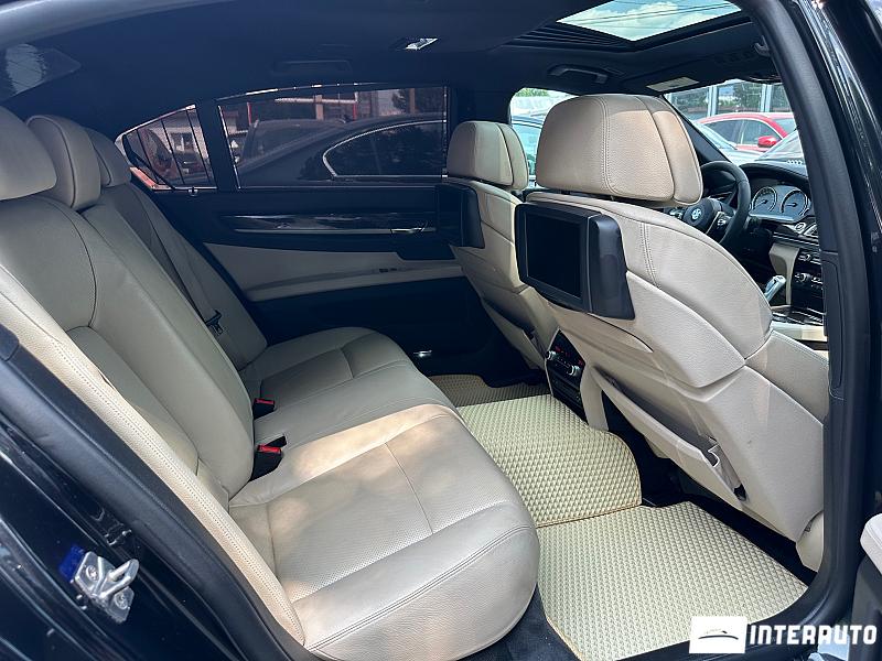 BMW 740 18 bmw 740 2011