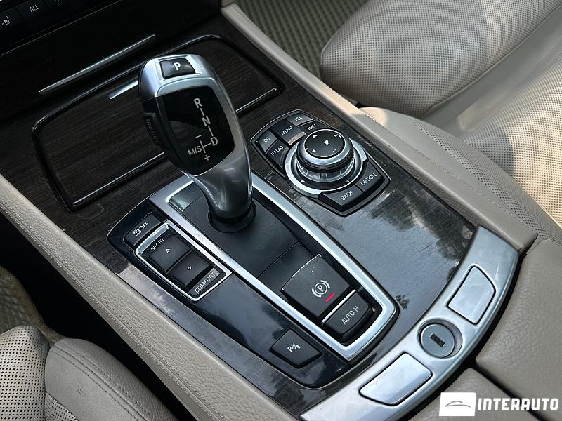 BMW 740 16 bmw 740 2011