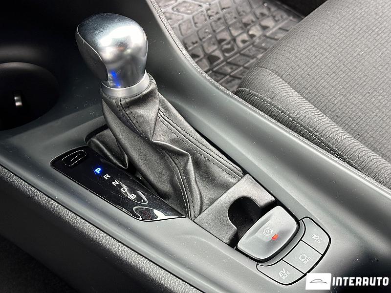 Toyota C-HR 11 toyota c-hr 2019