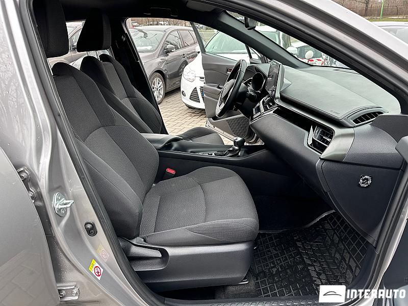 Toyota C-HR 14 toyota c-hr 2019