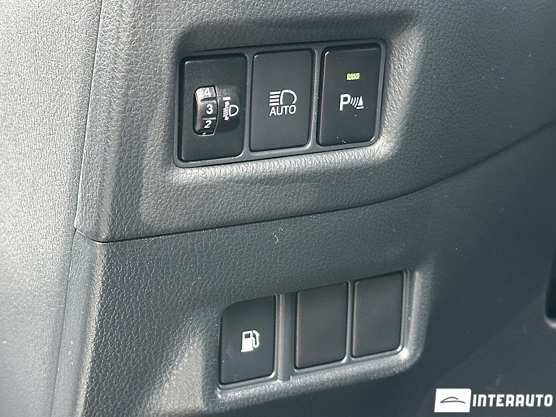 Toyota C-HR 17 toyota c-hr 2019