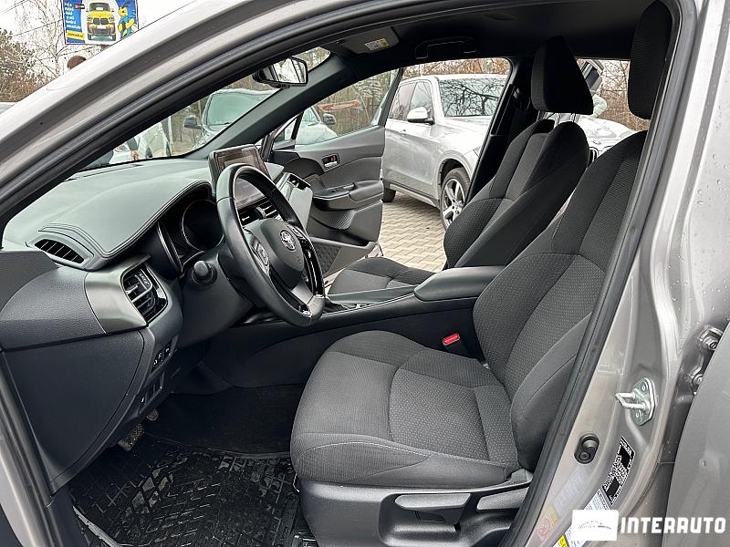 Toyota C-HR 5 toyota c-hr 2019