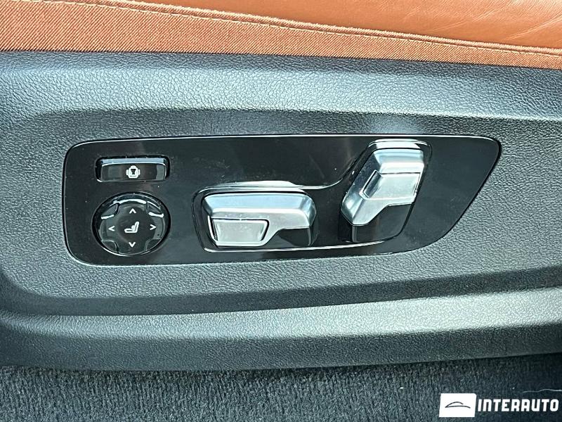 BMW X7 4.0d 18 bmw x7 4.0d 2023