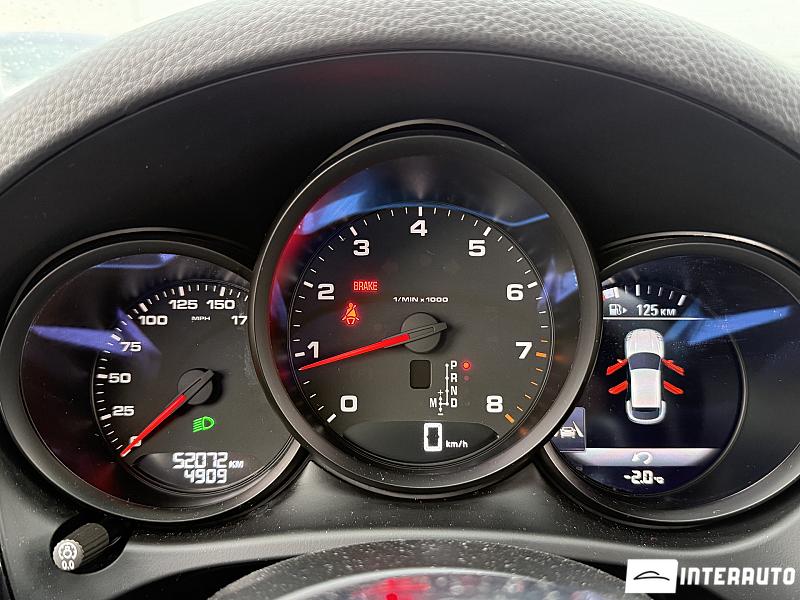 Porsche Macan 8 porsche macan 2020