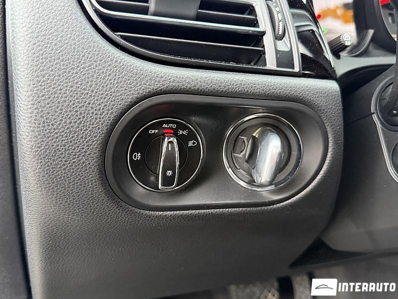 Porsche Macan 22 porsche macan 2020