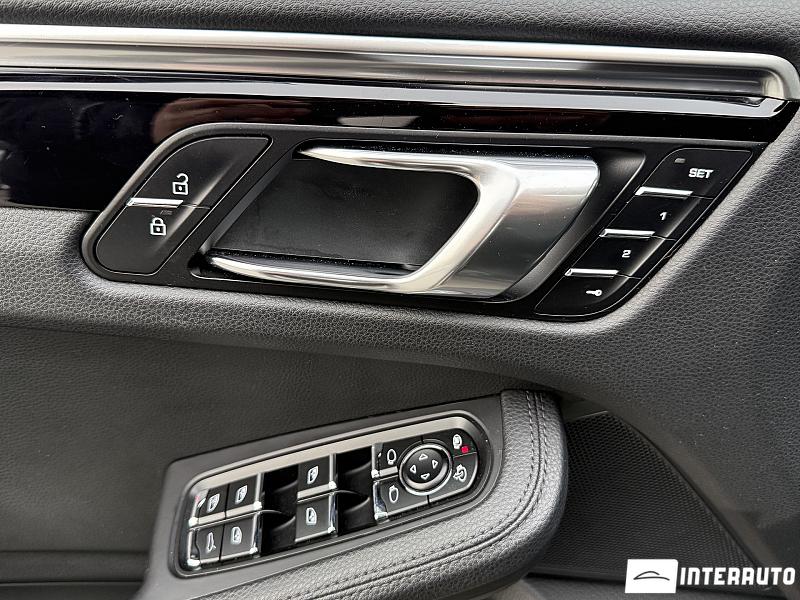 Porsche Macan 20 porsche macan 2020