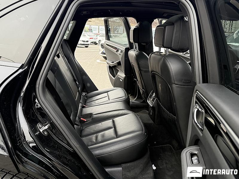 Porsche Macan 14 porsche macan 2020