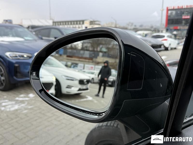 Porsche Macan 19 porsche macan 2020