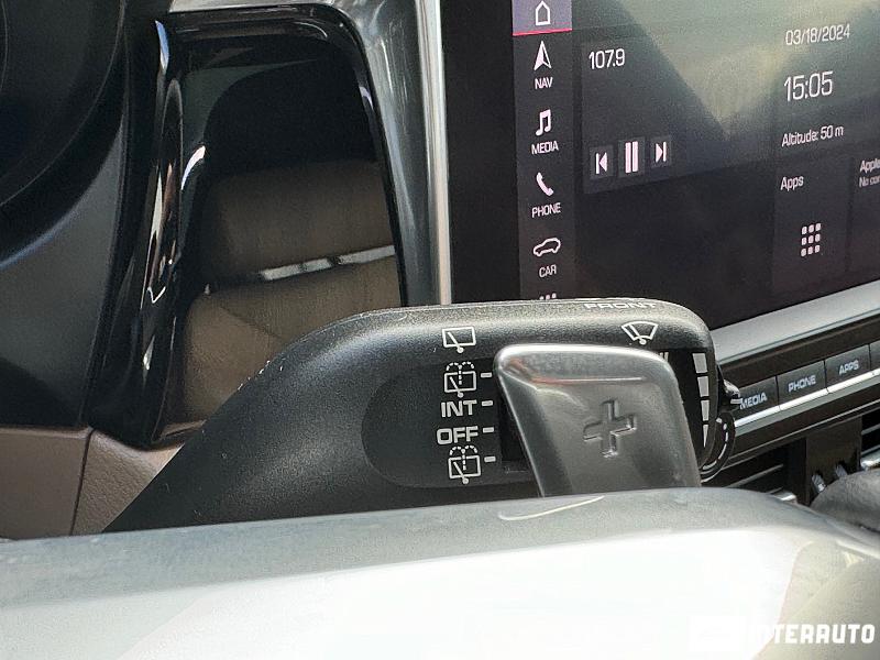 Porsche Macan 16 porsche macan 2019