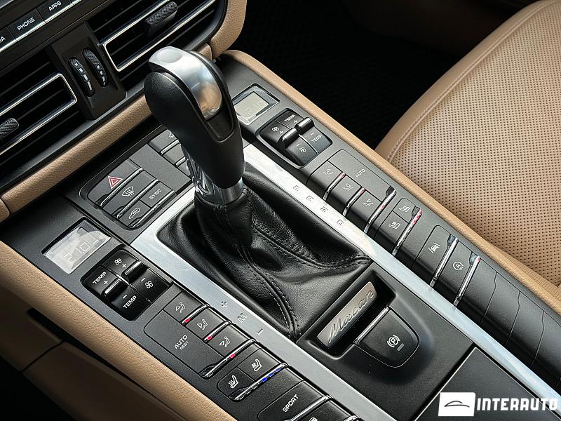 Porsche Macan 12 porsche macan 2019