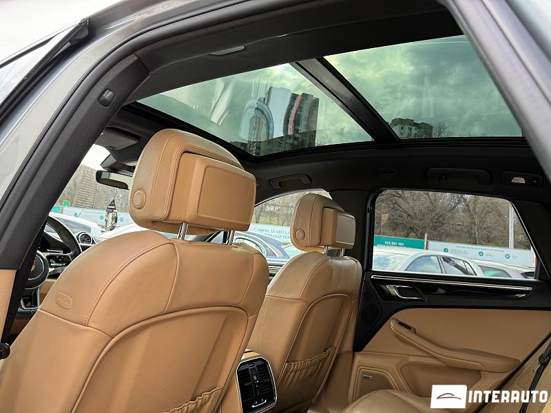 Porsche Macan 22 porsche macan 2019