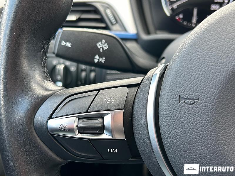 BMW X1 2.5e 9 bmw x1 2.5e 2020