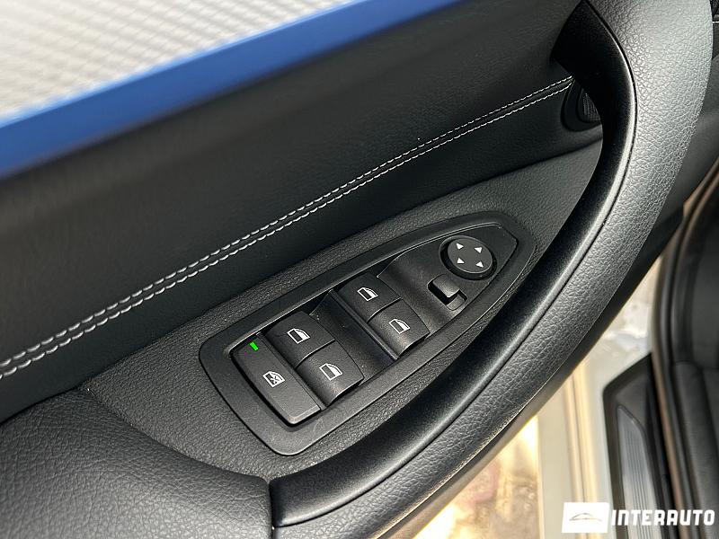 BMW X1 2.5e 6 bmw x1 2.5e 2020