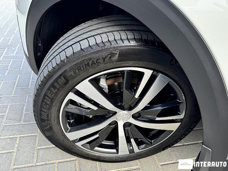 Peugeot 3008 17 peugeot 3008 2020