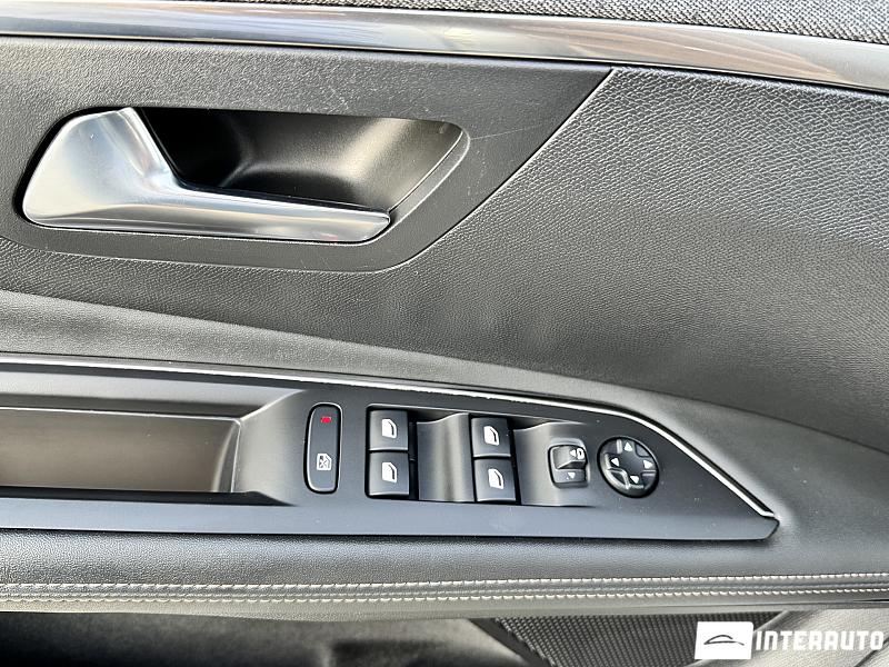 Peugeot 3008 19 peugeot 3008 2020