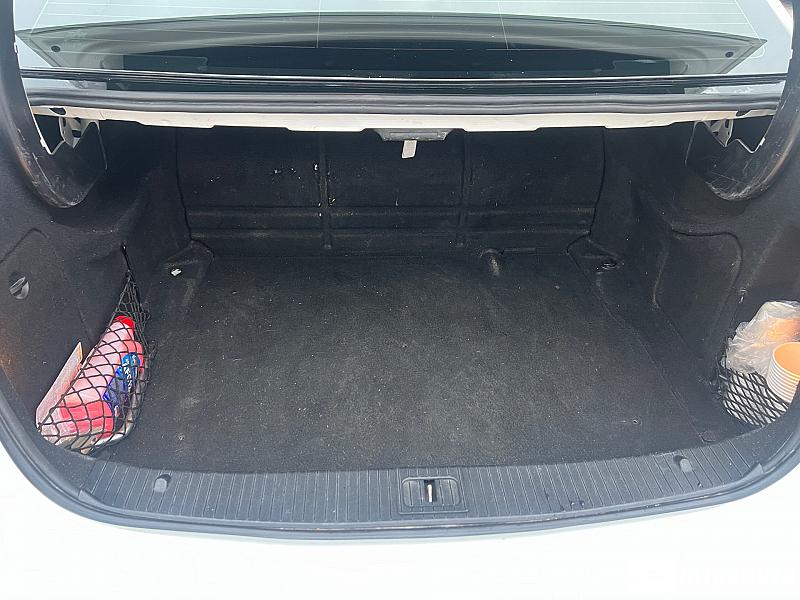 Mercedes E 200 16 mercedes e 200 2012