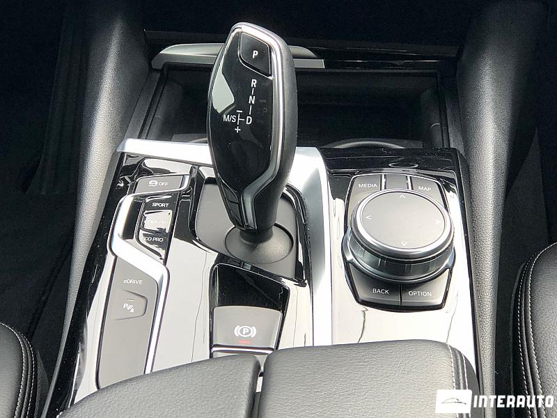 BMW 530e 15 bmw 530e 2017