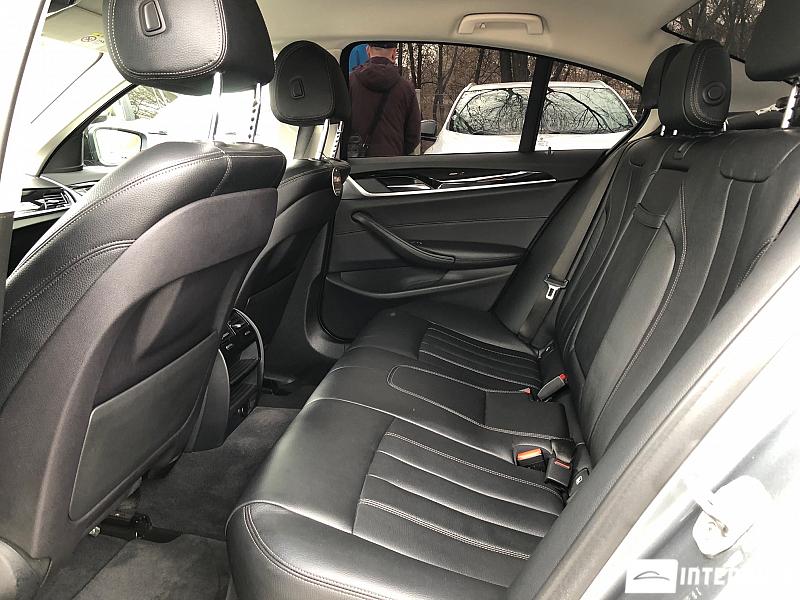 BMW 530e 9 bmw 530e 2017