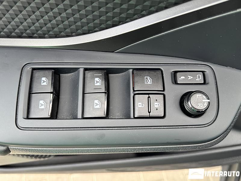 Toyota C-HR 16 toyota c-hr 2019