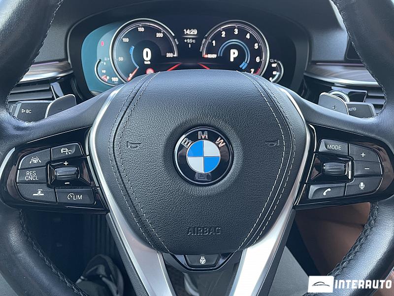 BMW 530e 13 bmw 530e 2018