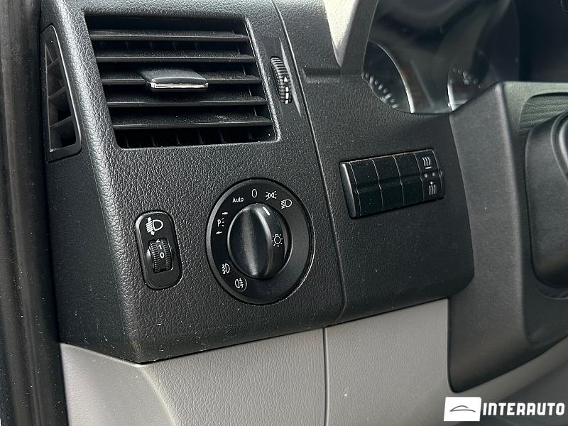 Mercedes Sprinter 8 mercedes sprinter 2017