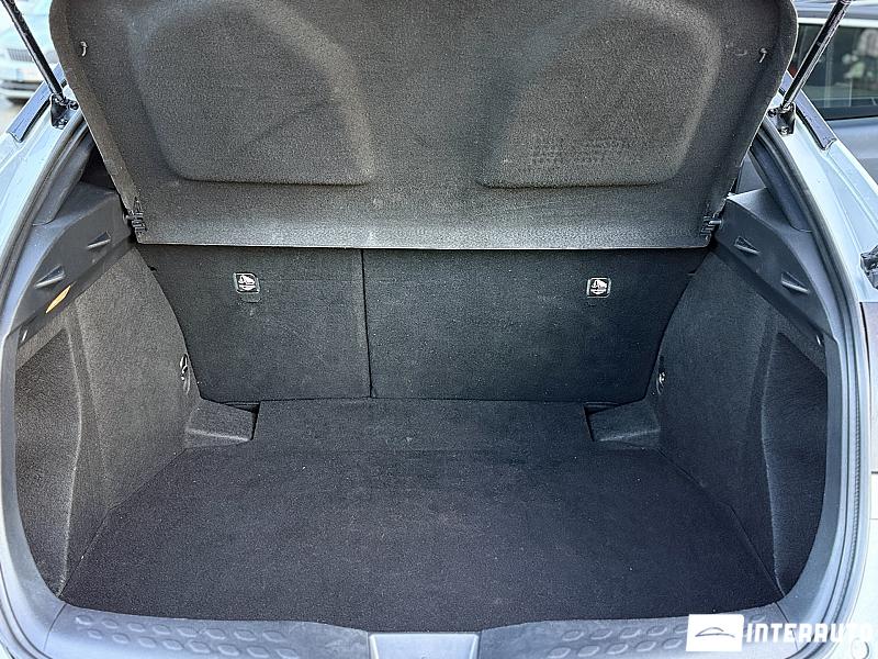 Toyota C-HR 19 toyota c-hr 2018