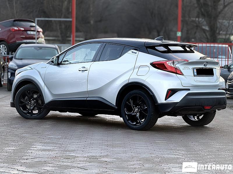 Toyota C-HR 2 toyota c-hr 2018