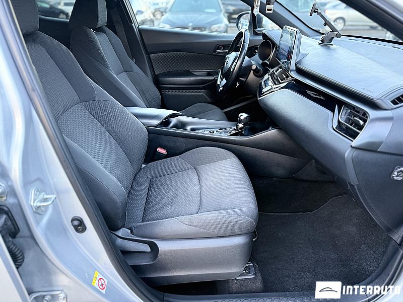 Toyota C-HR 16 toyota c-hr 2018