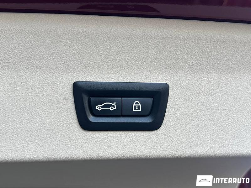 BMW X4 2.0D 21 bmw x4 2.0d 2019