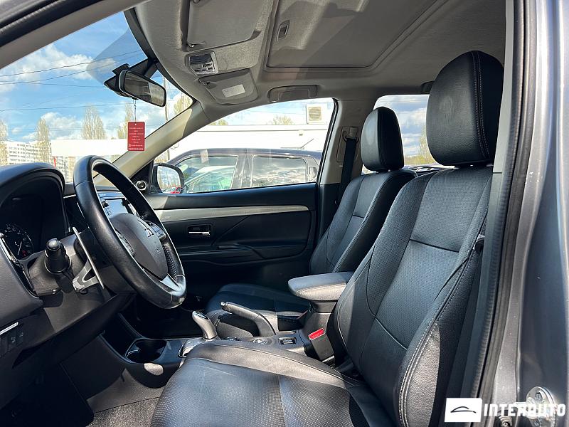 Mitsubishi Outlander 8 mitsubishi outlander 2013