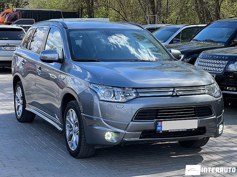 Mitsubishi Outlander 3 mitsubishi outlander 2013