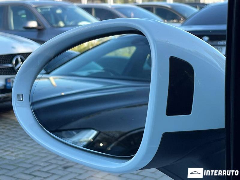 Porsche Macan 21 porsche macan 2021