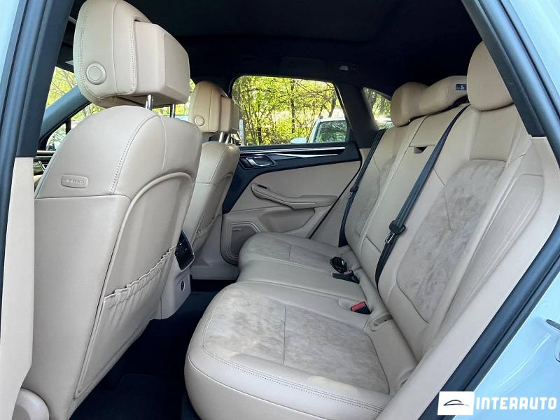 Porsche Macan 8 porsche macan 2021