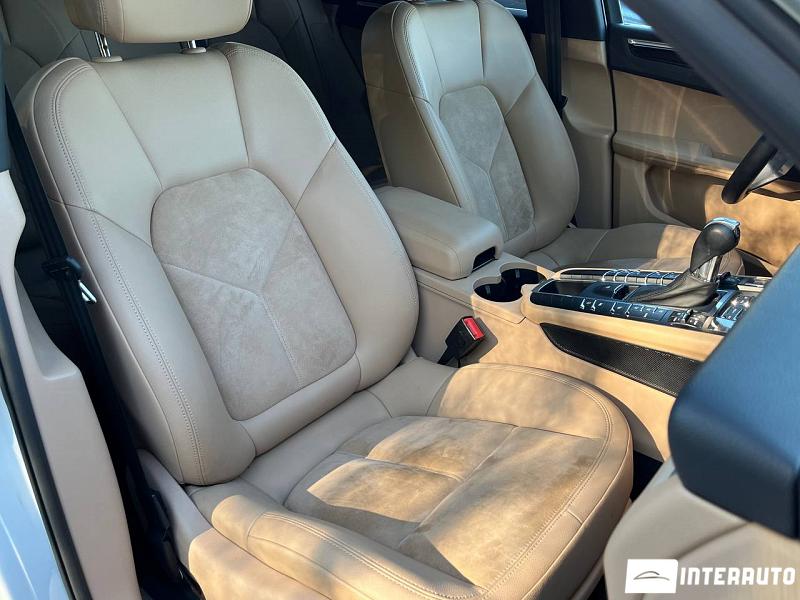 Porsche Macan 7 porsche macan 2021