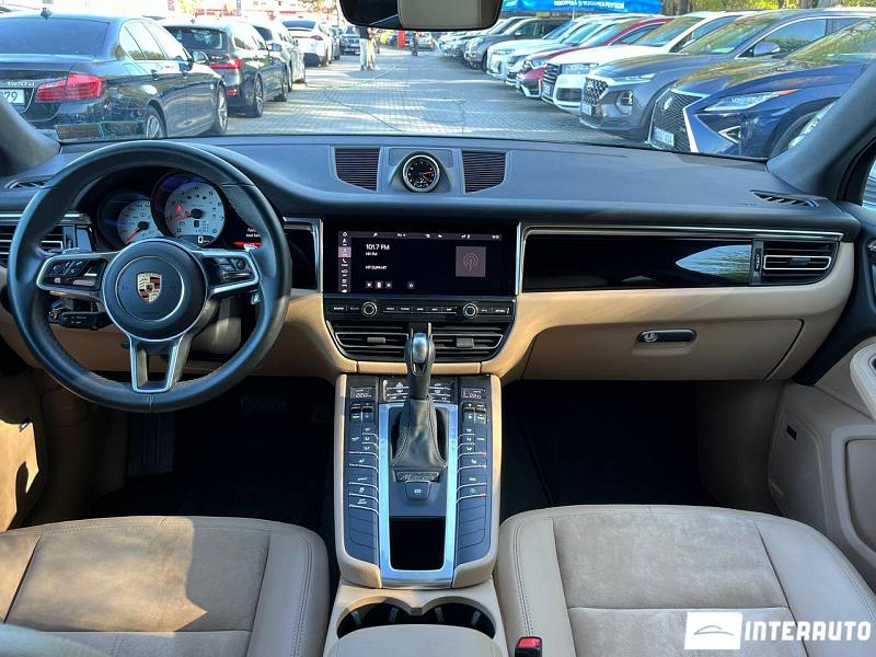 Porsche Macan 6 porsche macan 2021