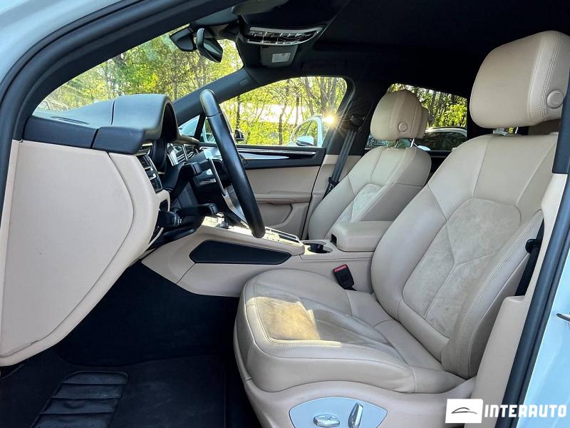 Porsche Macan 5 porsche macan 2021